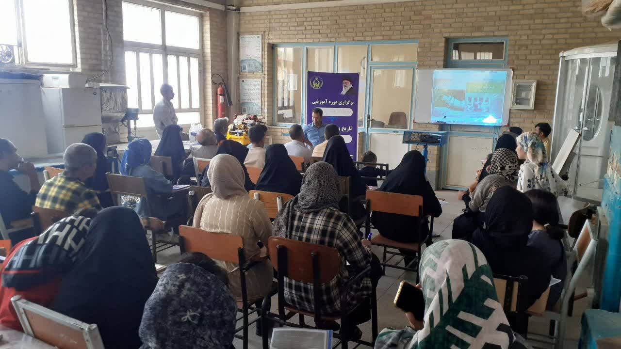 دوره آموزشی اشتغال و توانمند سازی ویژه مددجویان در زبرخان